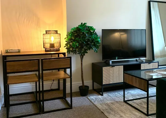 Entire Apartment Tonbridge Centre